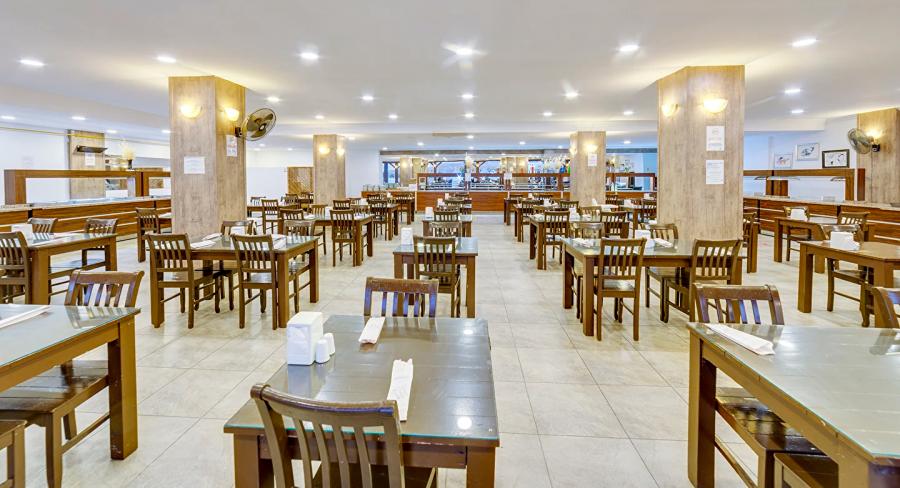 Smart Holiday Hotel