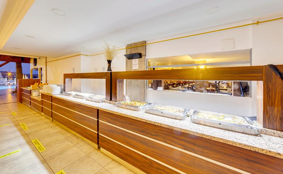 Smart Holiday Hotel