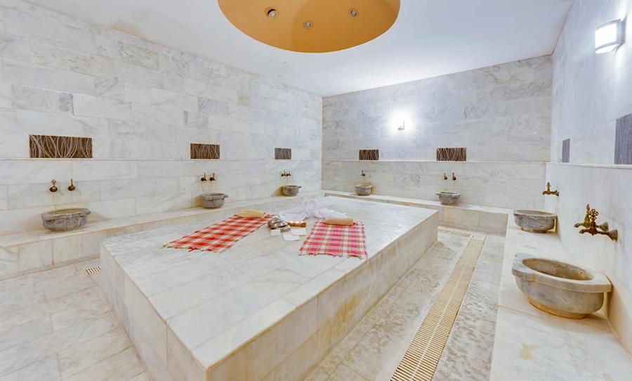 Smart Holiday Hotel