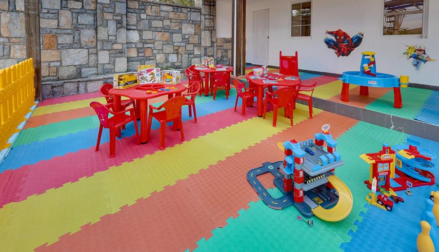 Smart Holiday Hotel