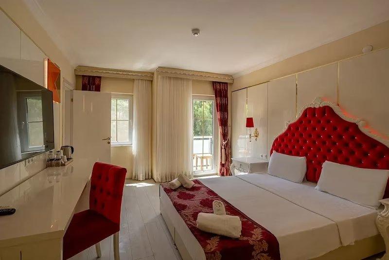 Golden Beach Hotel