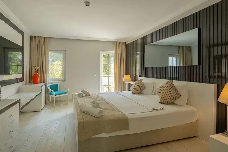 Golden Beach Hotel