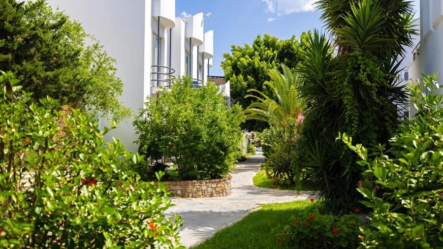 Ladonia Leo Beach Resort Hotel