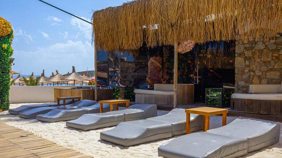 Ladonia Leo Beach Resort Hotel