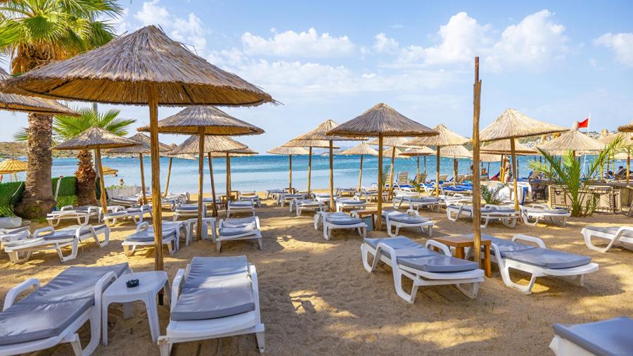 Ladonia Leo Beach Resort Hotel