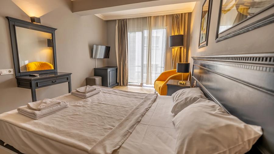 Ladonia Leo Beach Resort Hotel