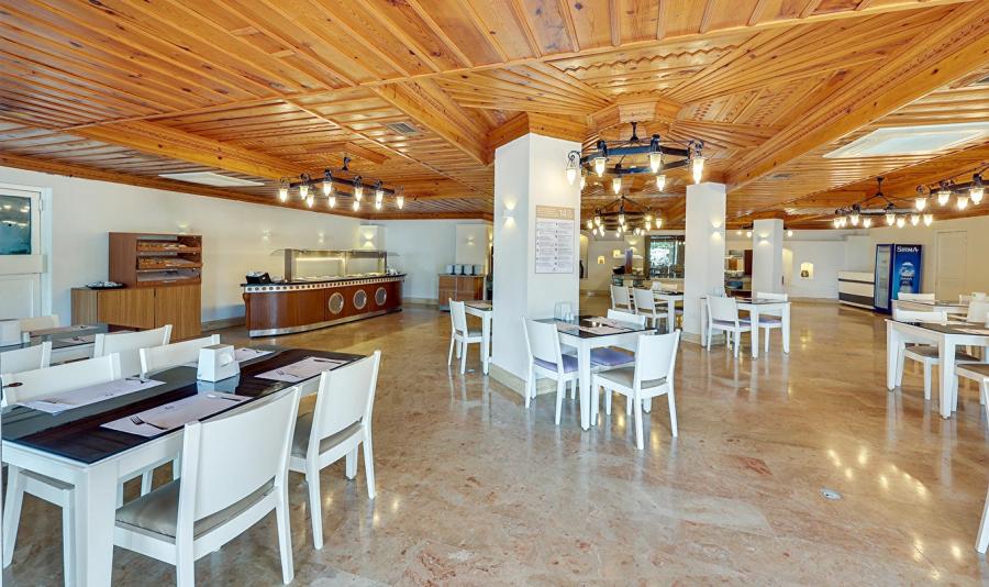 Royal Asarlık Beach Hotel