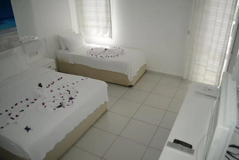 Bendis Beach Hotel