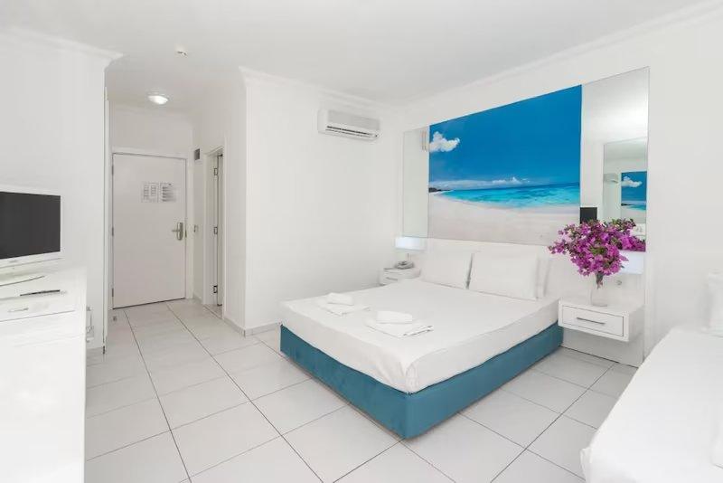 Bendis Beach Hotel