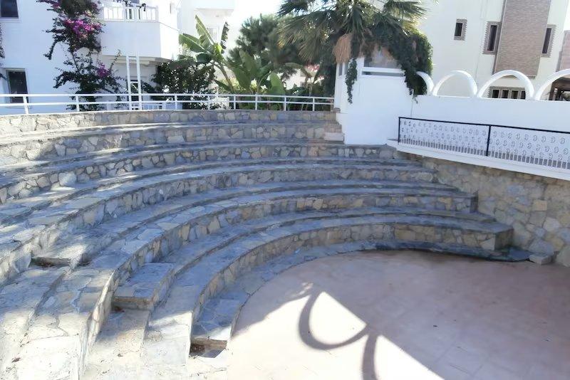 Bendis Beach Hotel