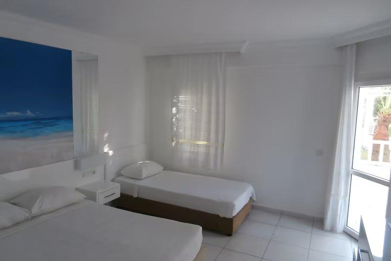 Bendis Beach Hotel