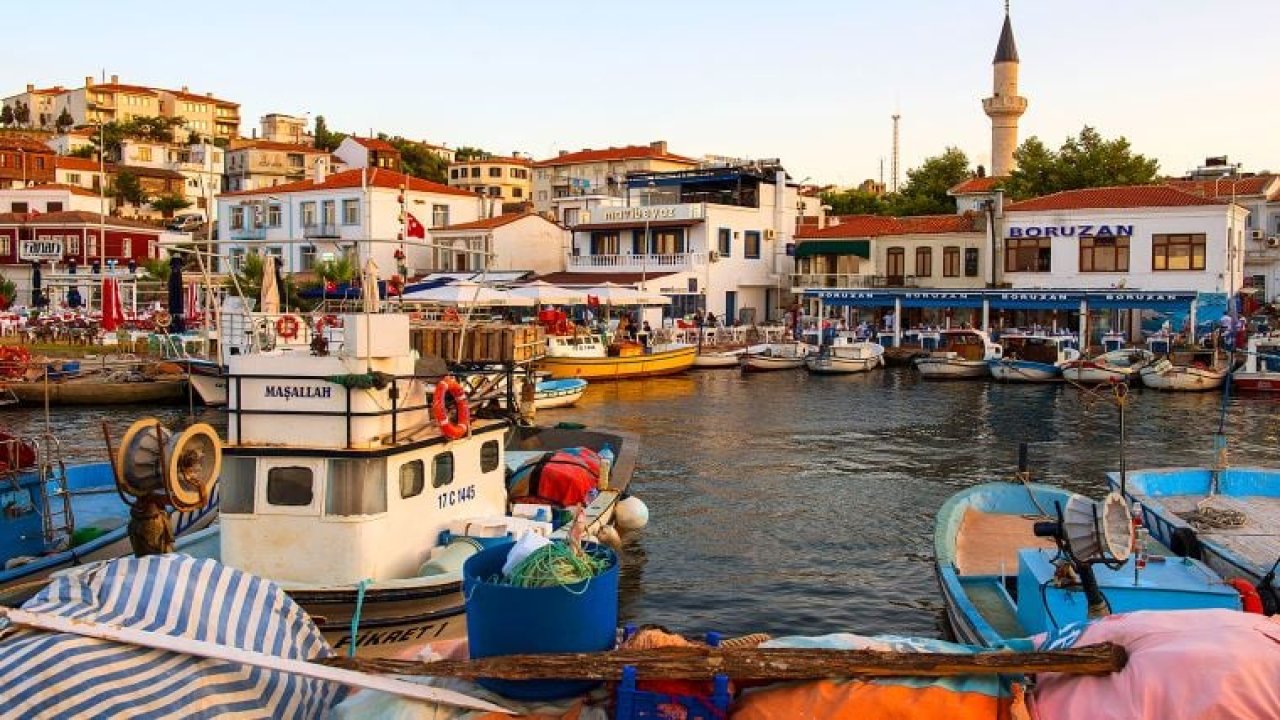 Bozcaada Nerede? Nasıl Gidilir?