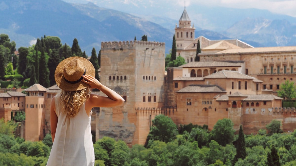 Granada Nerede, Nasıl Gidilir?