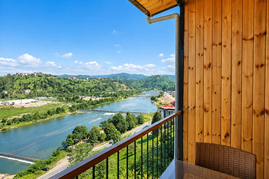 Aurora Bungalov