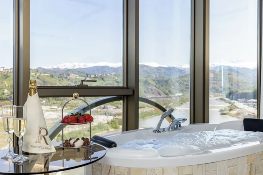 Rossi Luxury Hotel