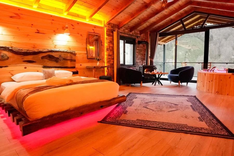 Lotus Suit Bungalov