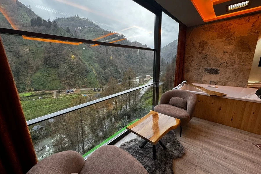Lotus Suit Bungalov