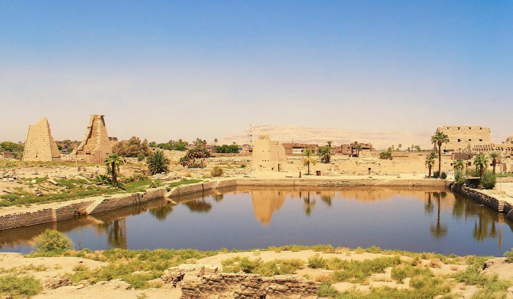 Çukurova Hareketli Antık Mısır Üçgeni 7 Gece (802)