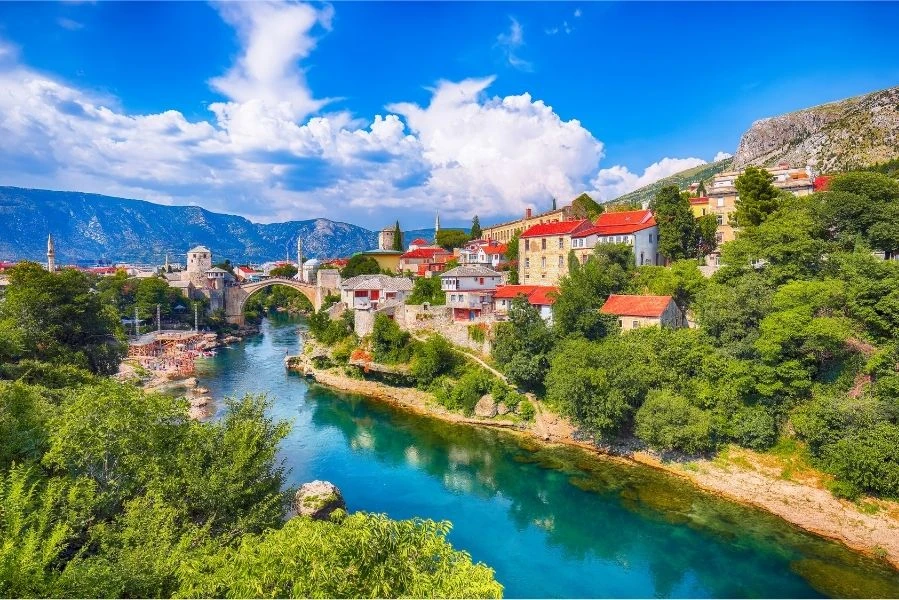 Baştanbaşa Balkanlar Turu - AJet ile 6 Gece Extra Turlar ve Akşam Yemekleri Dahil PRN-SKP