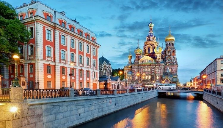 Ankara Çıkışlı Rusya Moskova & St. Petersburg Turu - 5 Gece Vize Dahil