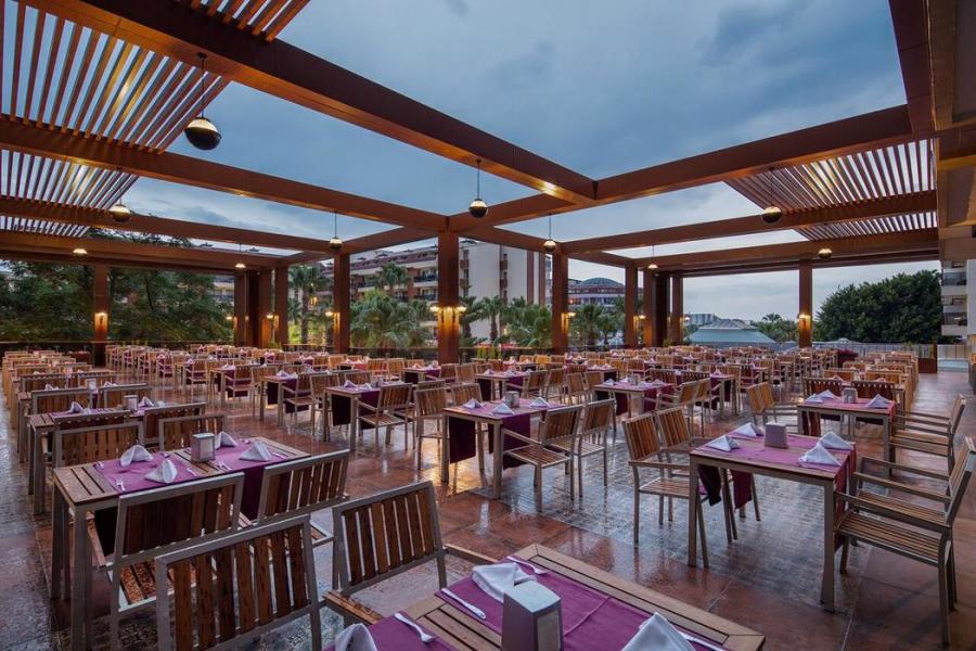 Selge Beach Resort Spa