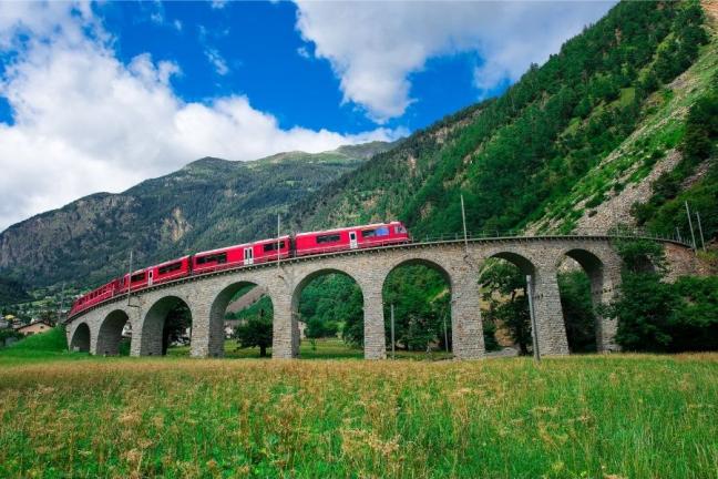 Bernina Ekspresi Turları