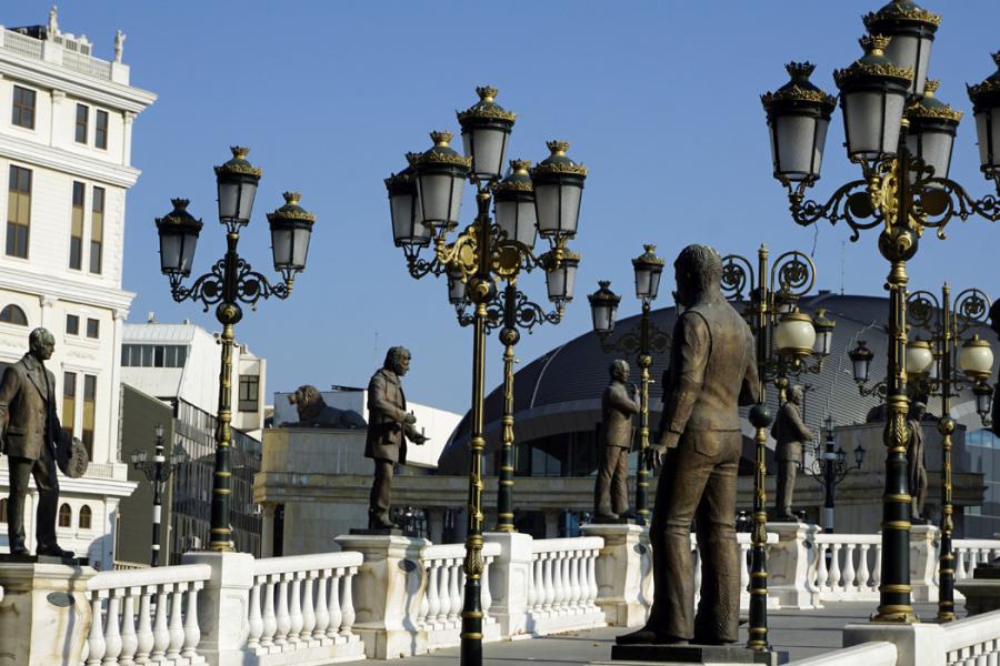 Balkan Güzelleri Ajet Havayolları ile Kosova Makedonya Turu