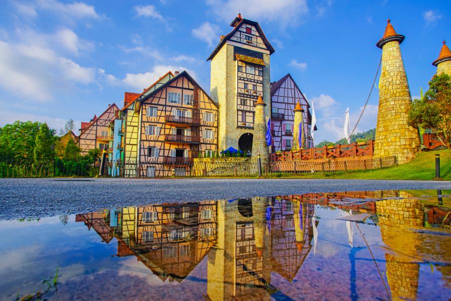 Comfort Alpler ve İtalya İsviçre Fransa Turu Pegasus Havayolları ile 7 Gece Ekstra Turlar Dahiil BGY-BGY GD001