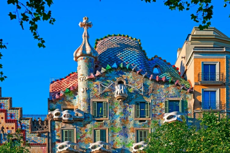 İTALYA & FRANSA & İSPANYA VE ELEGANT AKDENİZ TURU TÜRK HAVA YOLLARI İLE 7 GECE Barcelona Gidiş – Milano Dönüş