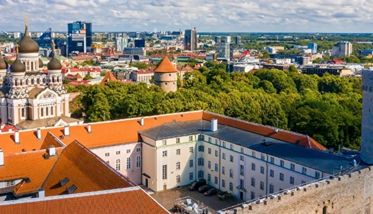 Baltıklar'da 2 Ülke Turu Riga & Tallinn THY İle Yılbaşı Özel 3 Gece 4 Gün (RIX-TLL)