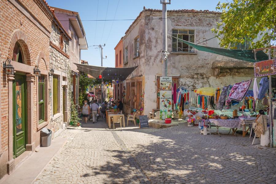 Rüya Gibi Bozcaada, Pembe Göl, Cunda Adası, Küçükköy, Şeytan Sofrası ve Ayvalık Tekne Turu 2 Gece Otel Konaklamalı