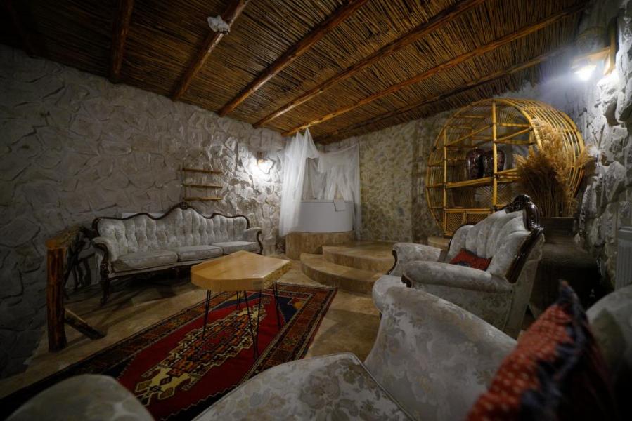 Nar Cave House Konaklamalı Kapadokya Peri Bacaları Turu 1 Gece Otel Konaklamalı