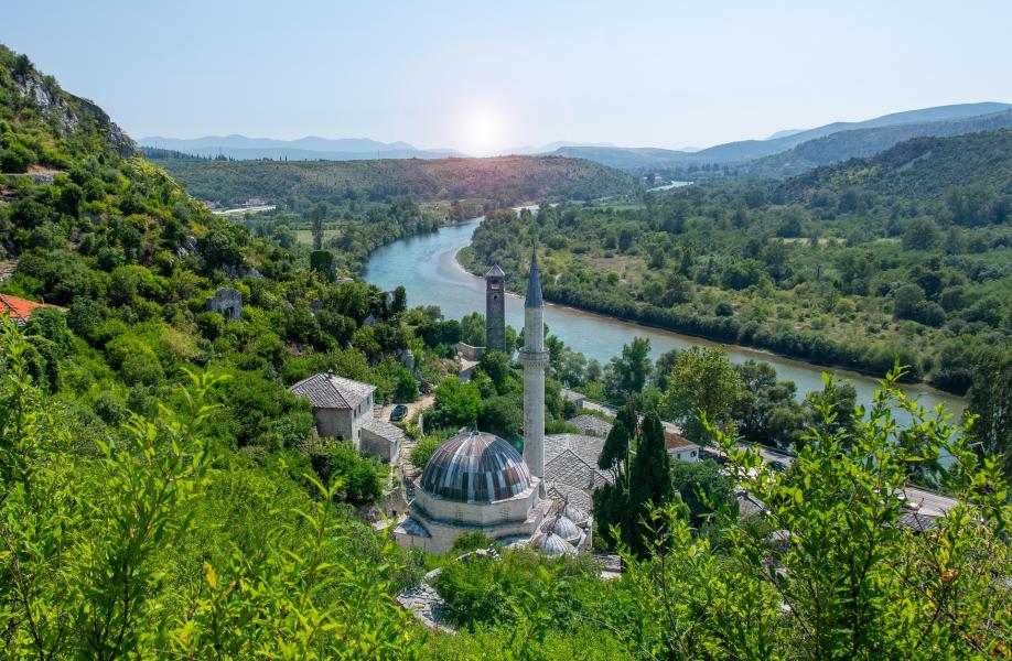 Kosovalı Büyük Balkanlar Turu AJet İle Extra Turlar ve Akşam Yemekleri Dahil TZL-TZL