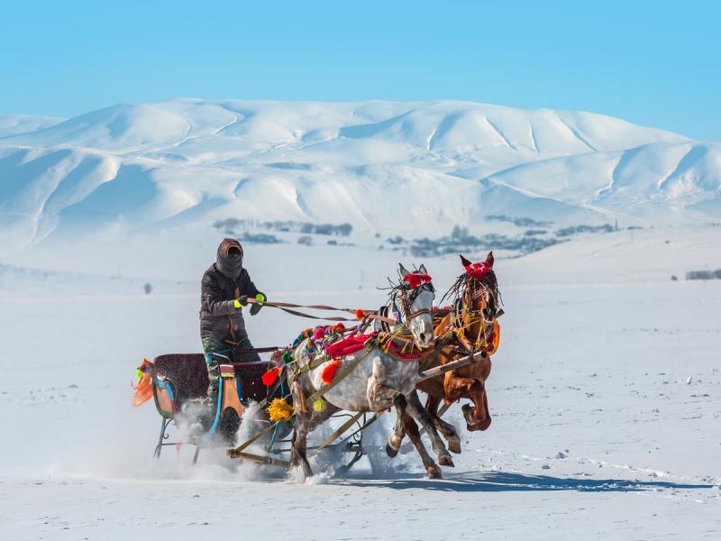Uçaklı Kars Van Erzurum Turu 3 Gece Otel Konaklamalı