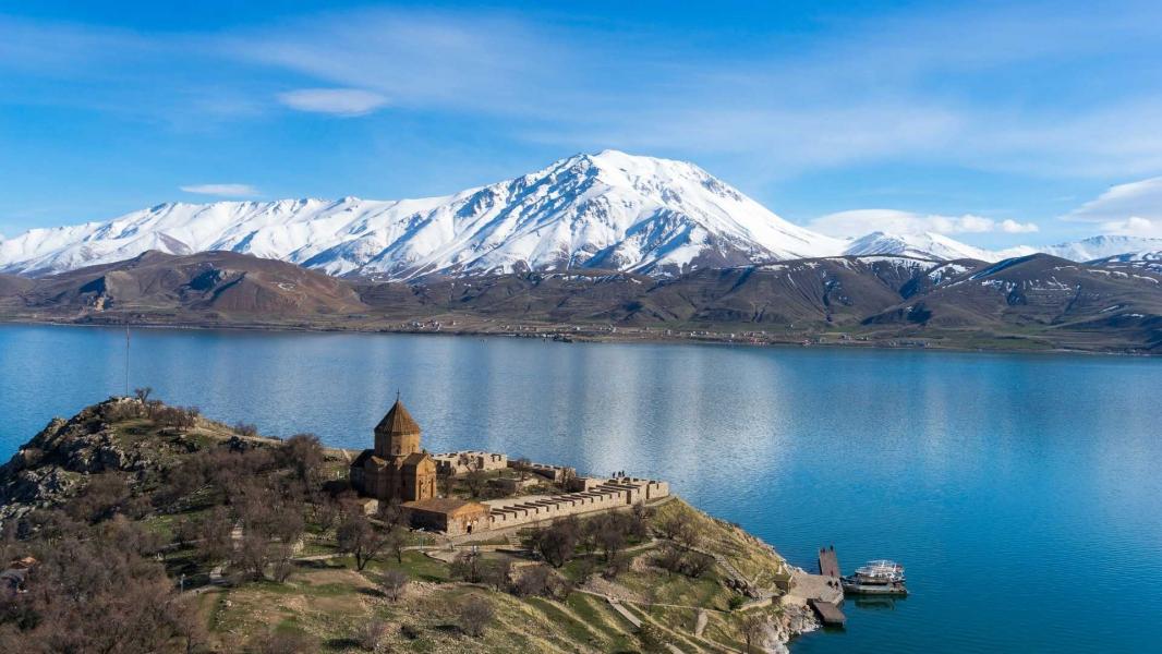 İstanbul Kalkışlı Uçaklı Doğu Ekspresi Turu 3 Gece Otel Konaklamalı