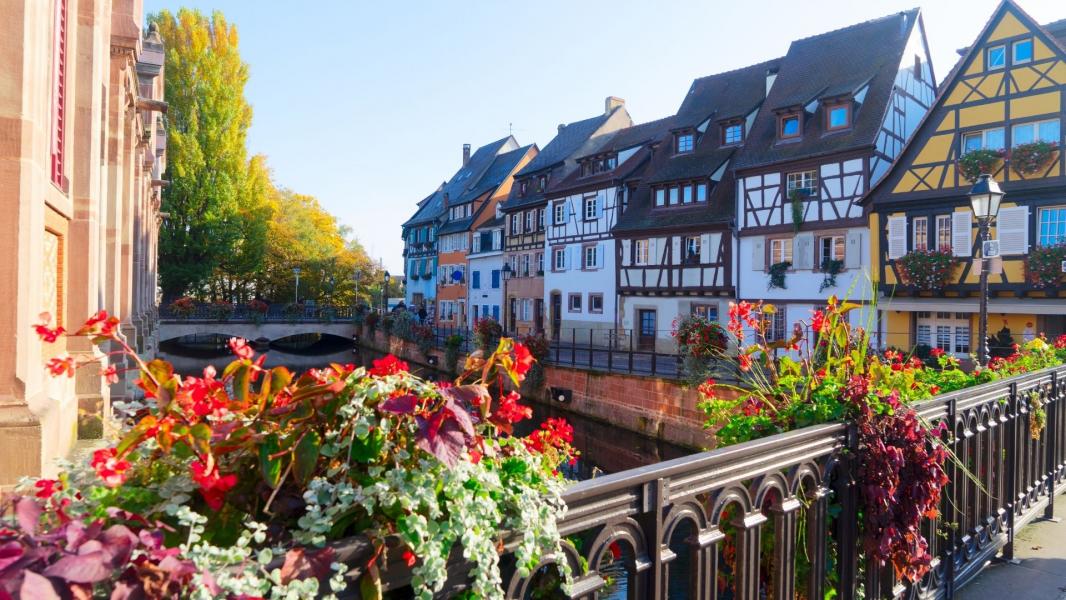 Otobüs İle Muhteşem Avrupa Turu 12 Ülke 28 Şehir Ekstralar ve Şehir Turları Dahil 14 Gün