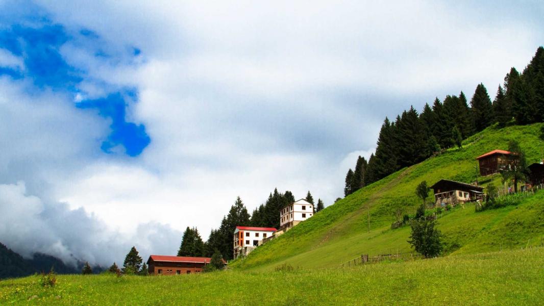 İzmir Çıkışlı Otobüslü Özel Karadeniz Yaylalar ve Batum Turu 6 Gece Otel Konaklamalı 2026