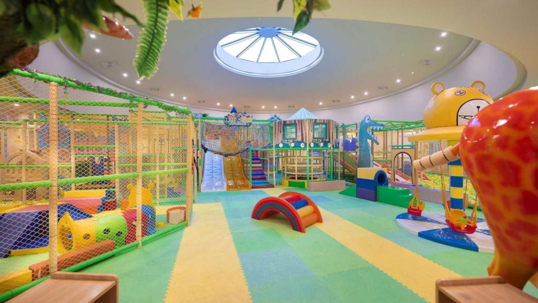 Sevgililer Günü Özel  Concorde Luxury Resort Convention Spa Kıbrıs Tatili 2 Gece Otel Konaklamalı