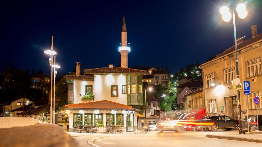 Diyarbakır Çıkışlı Kosovalı Büyük Balkanlar Turu AJet İle Extra Turlar ve Akşam Yemekleri Dahil 7 Gece SJJ-SKP