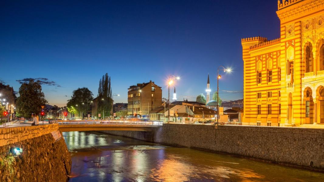 Diyarbakır Çıkışlı Kosovalı Büyük Balkanlar Turu AJet İle Extra Turlar ve Akşam Yemekleri Dahil 6 Gece SKP-SJJ