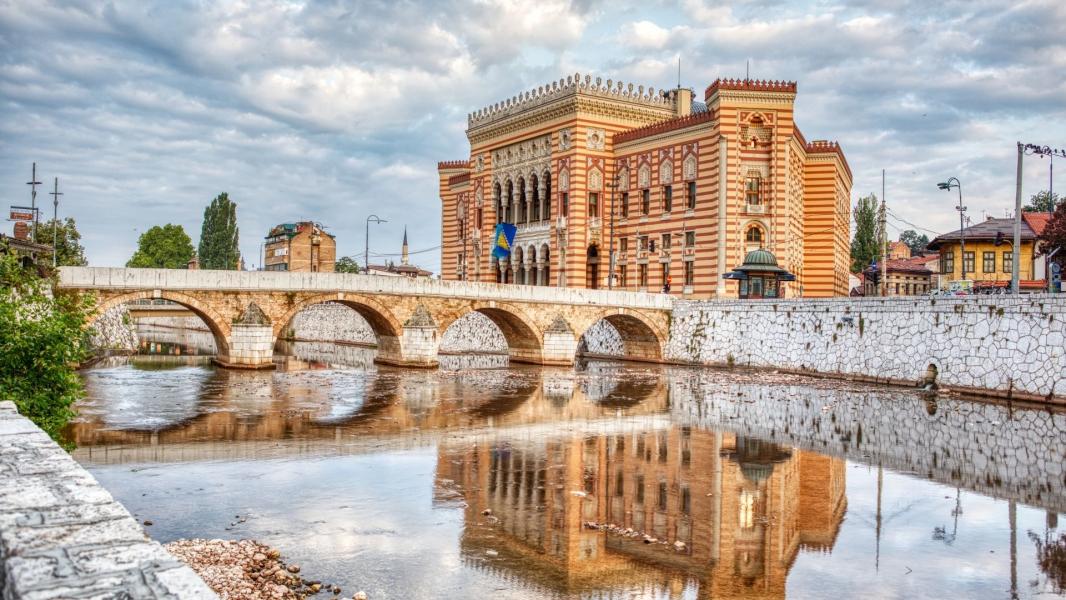 Trabzon Çıkışlı Kosovalı Büyük Balkanlar Turu AJet İle Extra Turlar ve Akşam Yemekleri Dahil 6 Gece SKP-SJJ