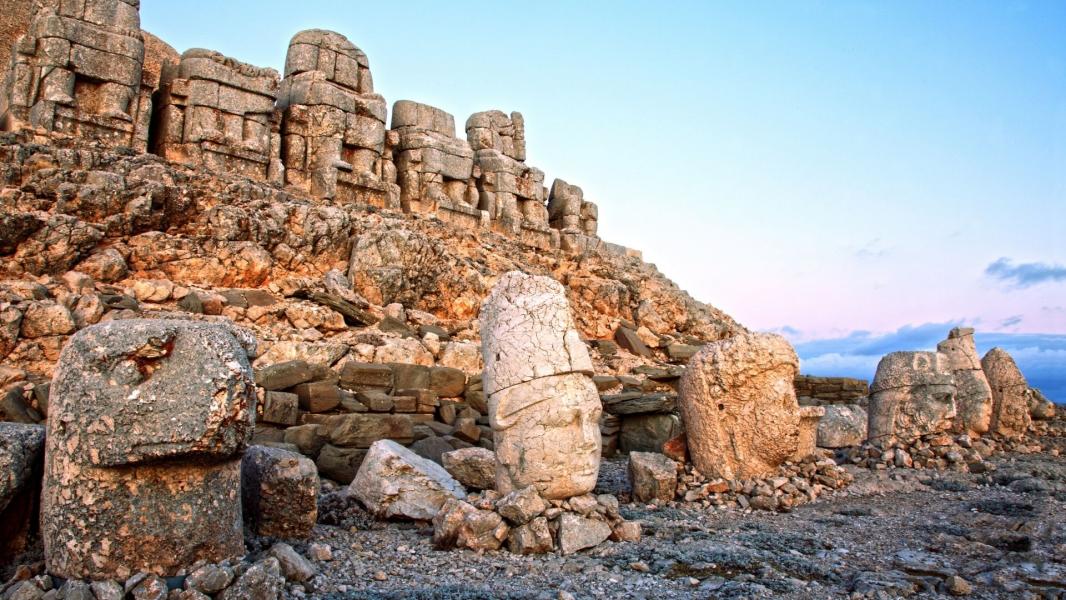 Uçaklı Göbeklitepe, Mardin, Nemrut ve Gaziantep Turu 3 Gece Otel Konaklamalı