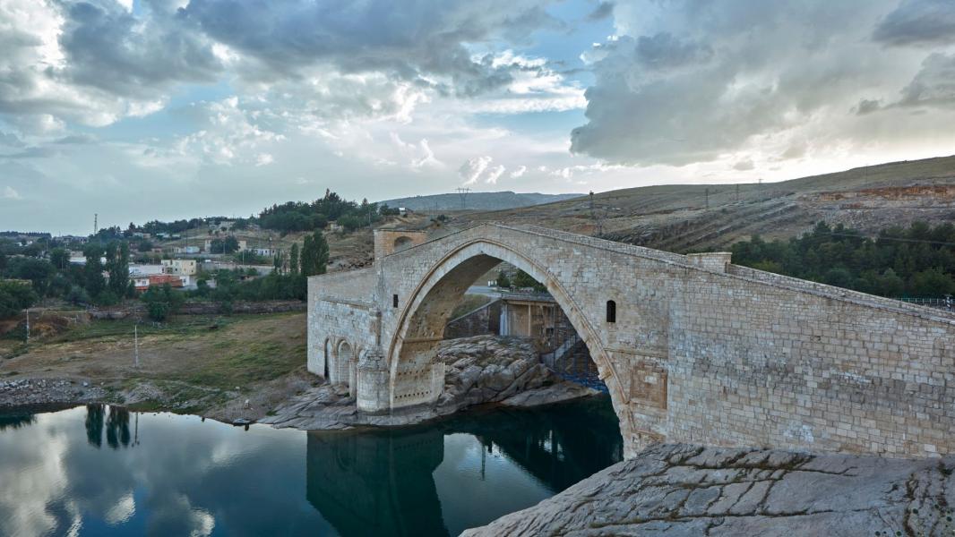 Uçaklı Mardin Turu 2 Gece Otel Konaklamalı 19 Mayıs Özel
