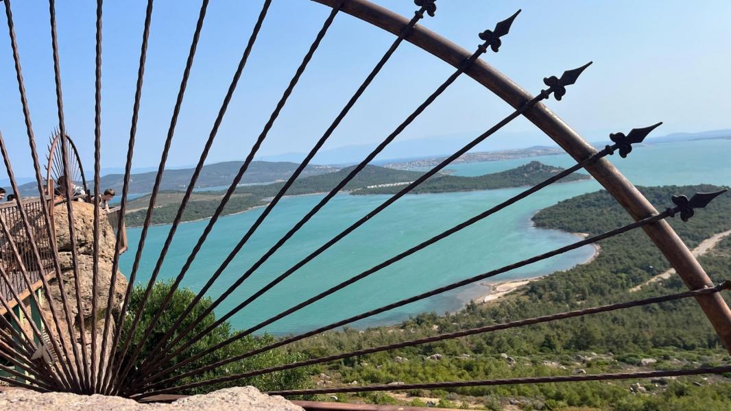 Bozcaada, Assos, Cunda Adası ve Ayvalık Tekne Turu 1 Gece Konaklamalı