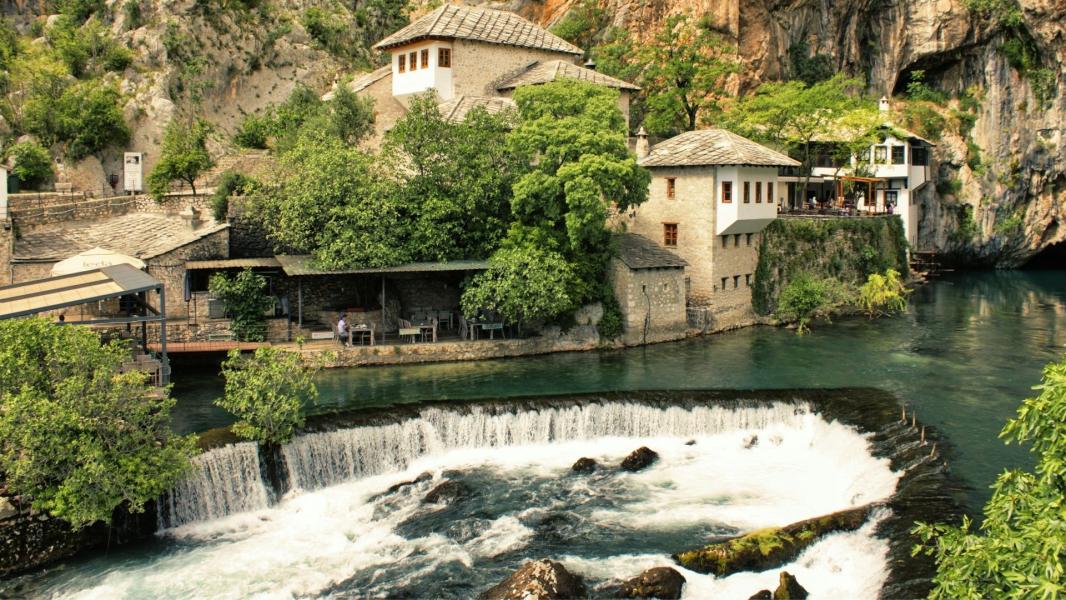 Kosovalı Büyük Balkanlar Turu Thy İle Ekstra Turlar ve Akşam Yemekleri Dahil 6 Gece Konaklama SJJ-OHD