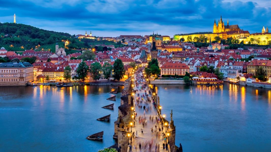 Orta Avrupa Serüveni Pegasus Hava Yolları İle 6 Gece 7 Gün