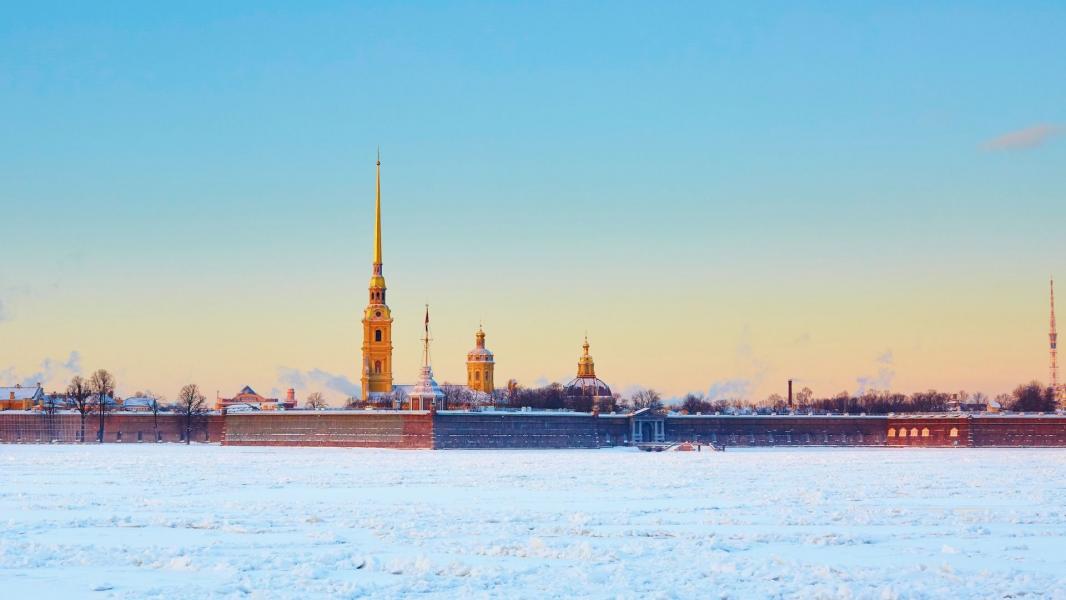 St. Petersburg & Moskova Pegasus Hava Yolları İle 5 Gece 6 Gün LED-VKO