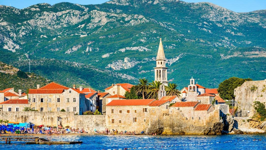 İzmir Çıkışlı Kosovalı Baştanbaşa Balkanlar AJet İle Çevre Gezileri, Extra Turlar ve Akşam Yemekleri Dahil