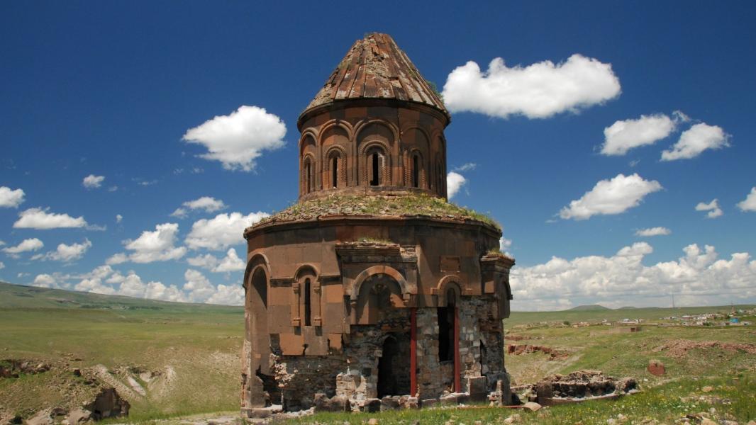  Uçaklı Bambaşka Batum, Tiflis, Kars, Erzurum ve Doğu Ekspresi Turu 3 Gece Otel Konaklamalı