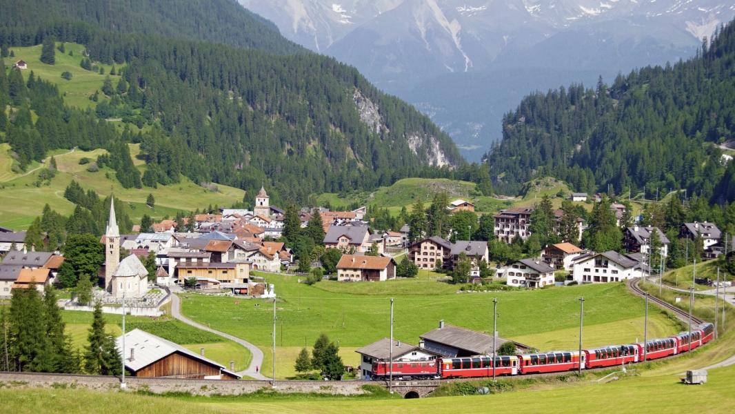 Bernina Express İle Bir Avrupa Masalı Turu THY İle 7 Gece GoldenPass Express Treni İle Lozan & Montrö Turu İmkânı 19 Ağustos Çıkış